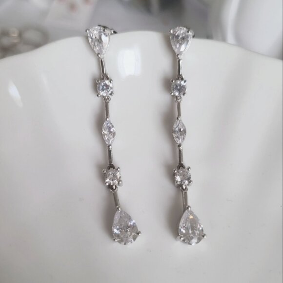 Vintage Sterling Silver Long Drop Crystal Elegant Formal Bridal Earrings - Picture 2 of 16